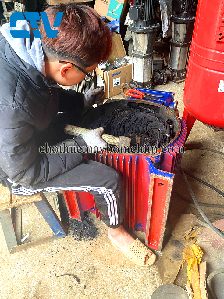 Quấn động cơ máy bơm nước